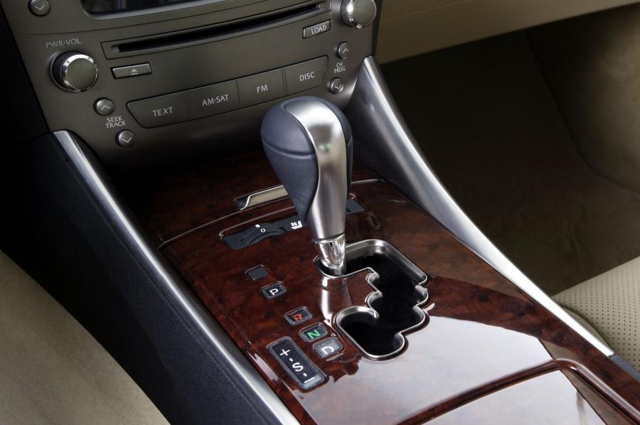  Lexus IS250 2005 года  (фото 81 из 141)